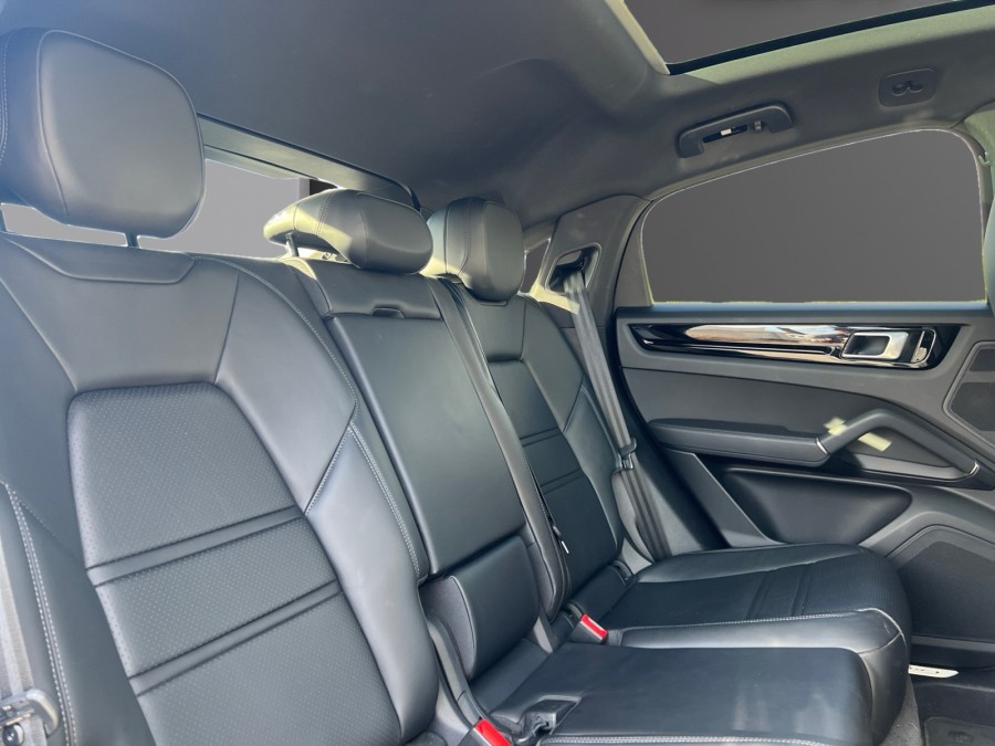 PORSCHE d'occasion CAYENNE 3.0 V6 E-HYBRID COUPE de 2021 Perpignan