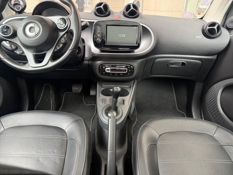 SMART d'occasion FORTWO PURE 71 CV COUPE AUTO de 2016 Montreuil (93)﻿