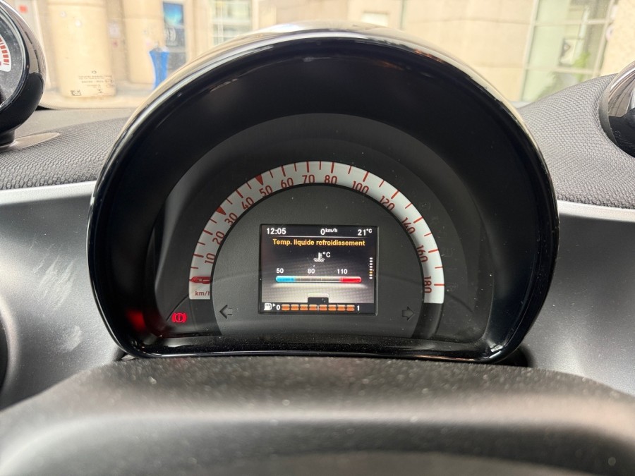 SMART d'occasion FORTWO PURE 71 CV COUPE AUTO de 2016 Montreuil (93)﻿
