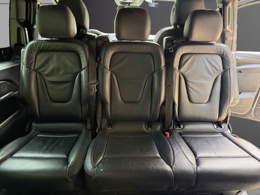 MERCEDES d'occasion CLASSE V MERCEDES CLASSE V EXTRA LONG 300 D 237