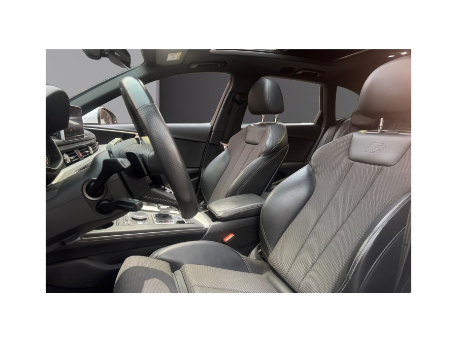 AUDI d'occasion A4 AVANT 2 TFSI 190 DESIGN S TRONIC AUTO de 2019