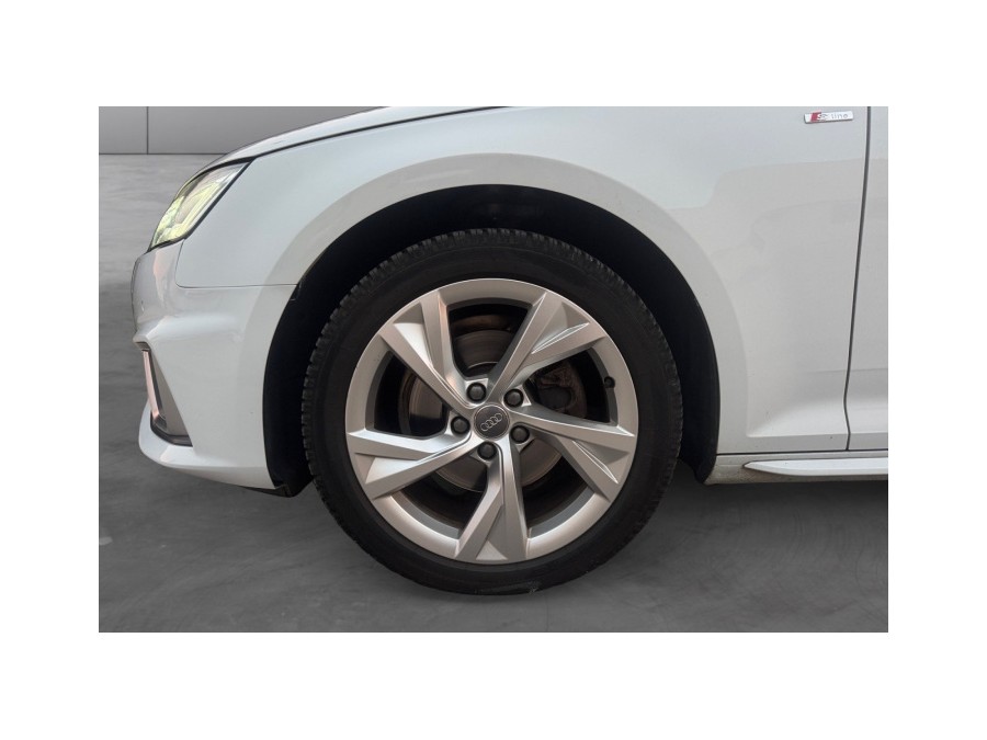 AUDI d'occasion A4 AVANT 2 TFSI 190 DESIGN S TRONIC AUTO de 2019