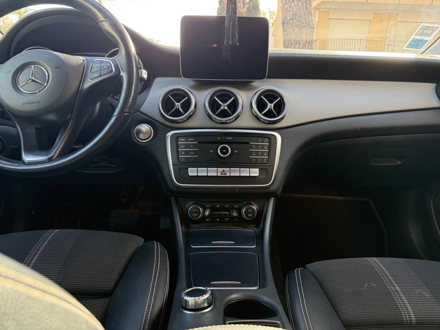 MERCEDES d'occasion CLASSE GLA GLA 220 CDI de 2019 Cannes (06)﻿