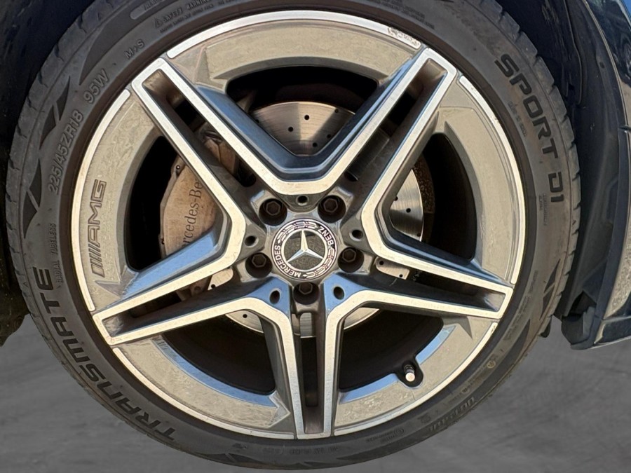 MERCEDES d'occasion C 180 d 122ch AMG Line 9G-Tronic de 2019 Lyon St