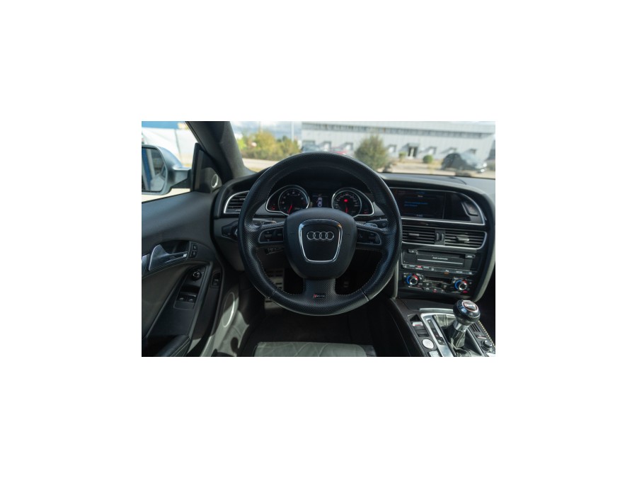 AUDI d'occasion RS5 RS5 4.2 V8 32V de 2010 Troyes (10)﻿