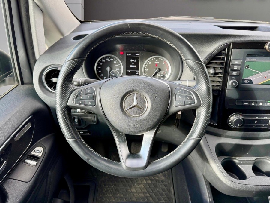 MERCEDES d'occasion VITO 114 CDI Compact Select 9G-Tronic de 2021