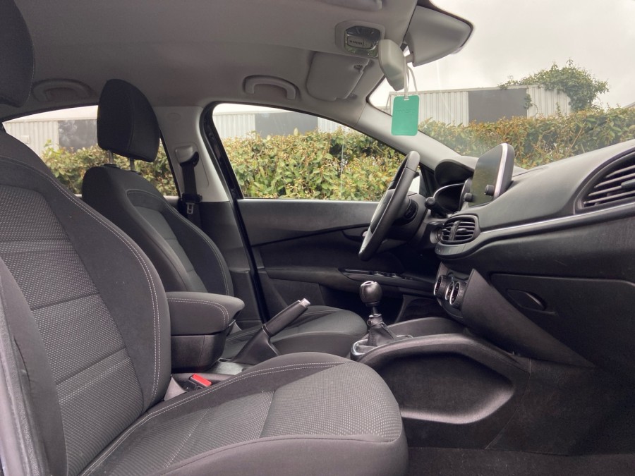 FIAT d'occasion TIPO 1.6 MULTIJET 120 POP BUSINESS de 2017 Brest (29)﻿