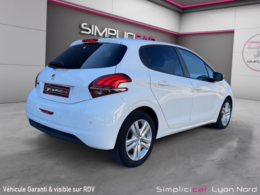 PEUGEOT d'occasion 208 AFFAIRE 1.6 BLUE HDI 100 de 2017 Lyon Nord