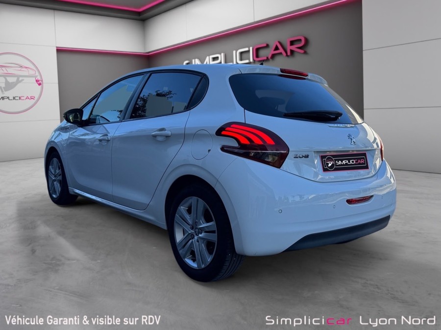 PEUGEOT d'occasion 208 AFFAIRE 1.6 BLUE HDI 100 de 2017 Lyon Nord