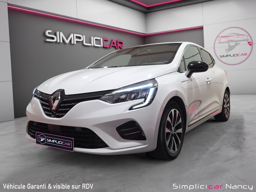 RENAULT d'occasion CLIO V 1.6 E TECH 145 TECHNO AUTO de 2023 Nancy