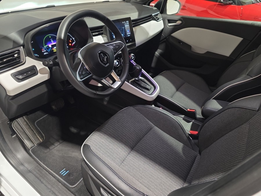 RENAULT d'occasion CLIO V 1.6 E TECH 145 TECHNO AUTO de 2023 Nancy