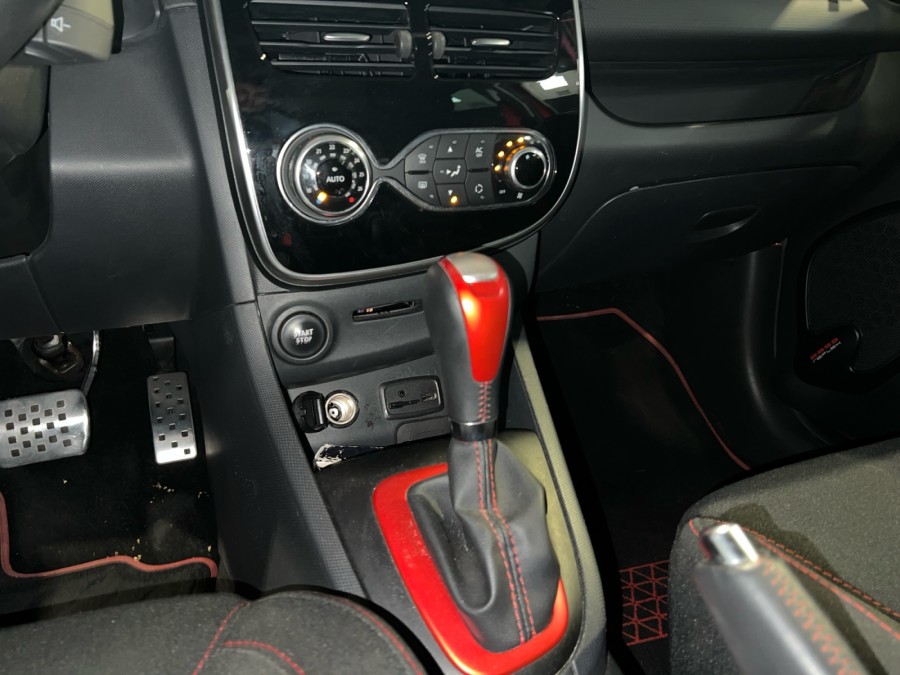 RENAULT d'occasion CLIO IV 1.6 TCE 200 RS EDC AUTO de 2015 Beauvais