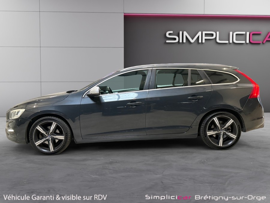 VOLVO d'occasion V60 2 D3 150 R-DESIGN GEARTRONIC AUTO de 2017