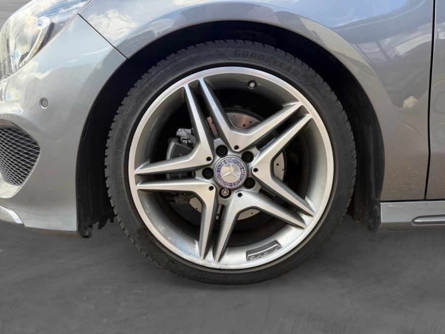 MERCEDES d'occasion CLA 180 Fascination 7G-DCT de 2015 Vernon (27)﻿