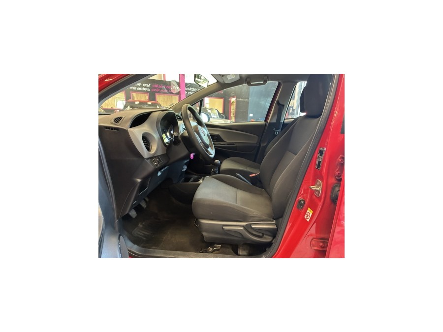 TOYOTA d'occasion YARIS III 1 69 VVTI Dynamic de 2016 Annecy (74)﻿