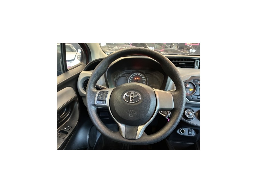 TOYOTA d'occasion YARIS III 1 69 VVTI Dynamic de 2016 Annecy (74)﻿