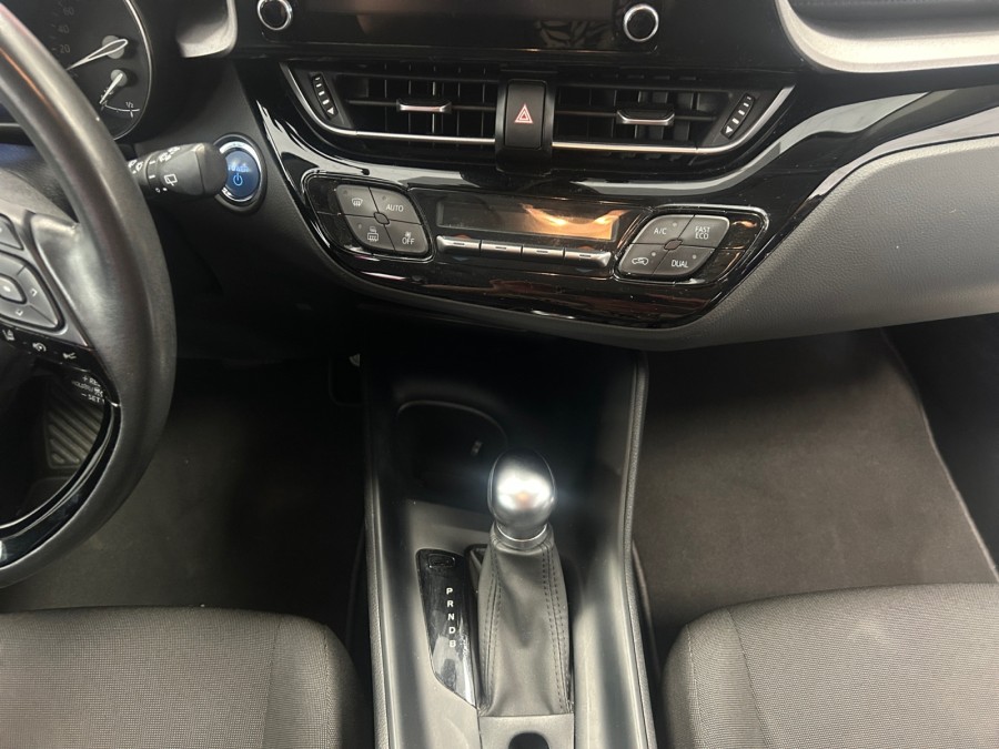 TOYOTA d'occasion CHR 1.8 HYBRIDE 122H DYNAMIC AUTO de 2021 Amiens