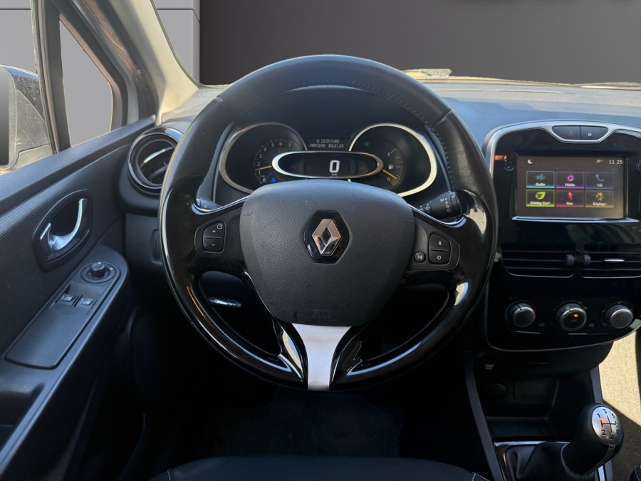 RENAULT d'occasion CLIO IV 0.9 TCE 90 LIMITED de 2015 Vienne (38)﻿