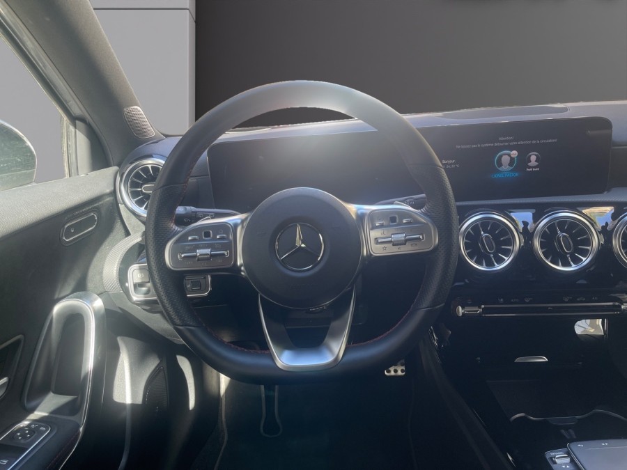 MERCEDES d'occasion CLASSE A IV A180 AMG LINE 7G-DCT de 2022 Paris 15