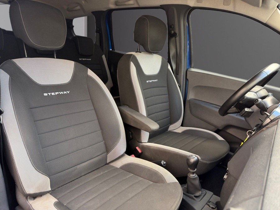 DACIA d'occasion LODGY 1.5 BLUE DCI 115 STEPWAY de 2020 Nîmes (30)﻿