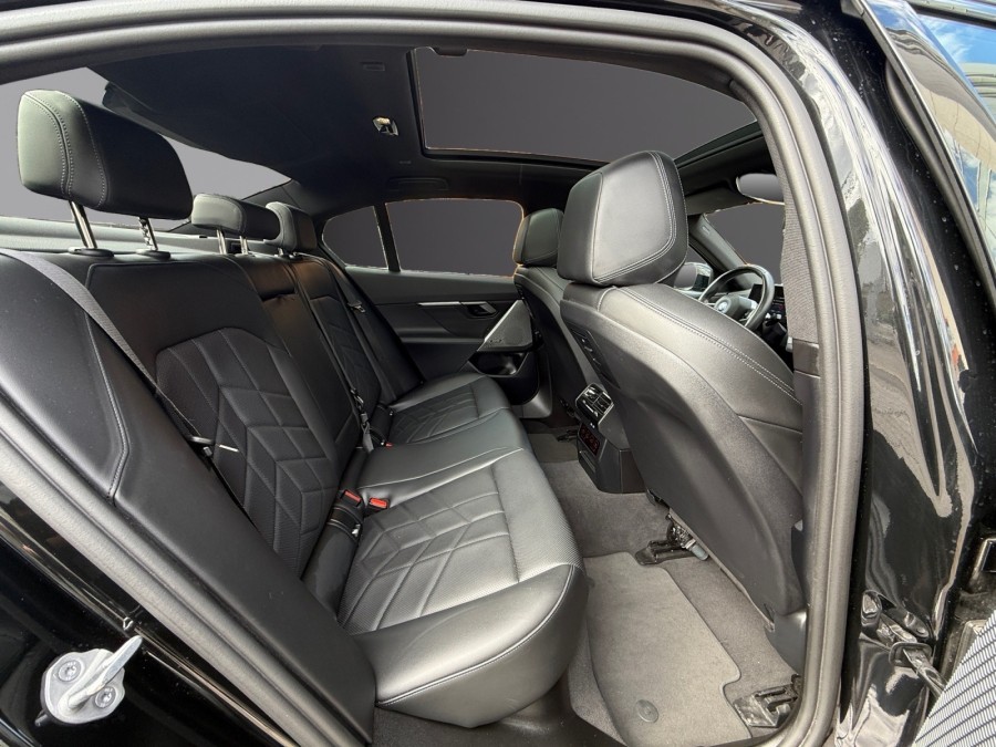 BMW d'occasion SERIE 530E 299 M SPORT de 2024 Montreuil (93)﻿