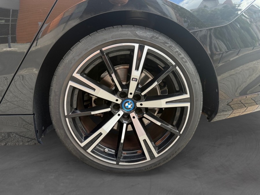 BMW d'occasion SERIE 530E 299 M SPORT de 2024 Montreuil (93)﻿