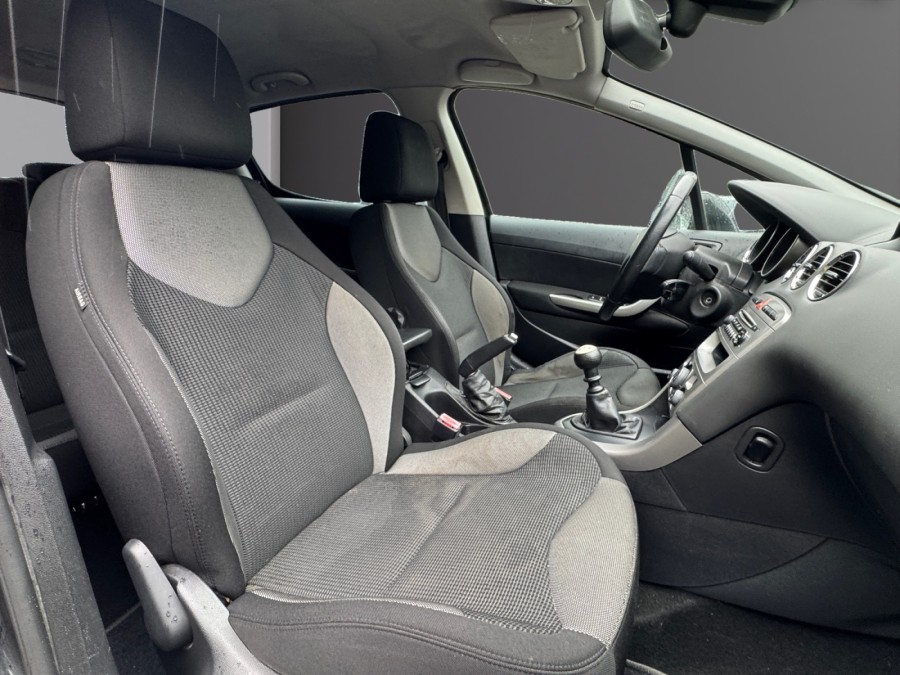 PEUGEOT d'occasion 308 308 1.6 e-HDi 112ch FAP Business Pack de 2011