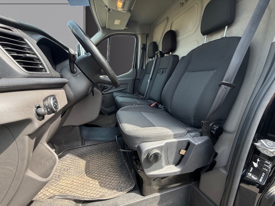 FORD d'occasion Transit 2T T330 L2H2 2.0 EcoBlue 130ch Trend Business