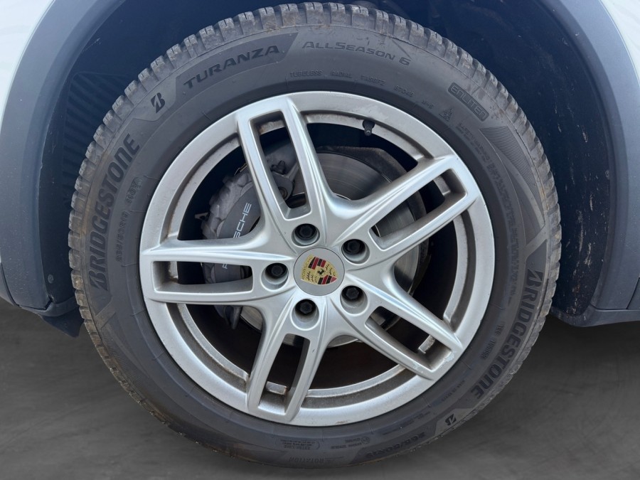 PORSCHE d'occasion CAYENNE 3 V6 D 245 TIPTRONIC S AUTO de 2014 Salon