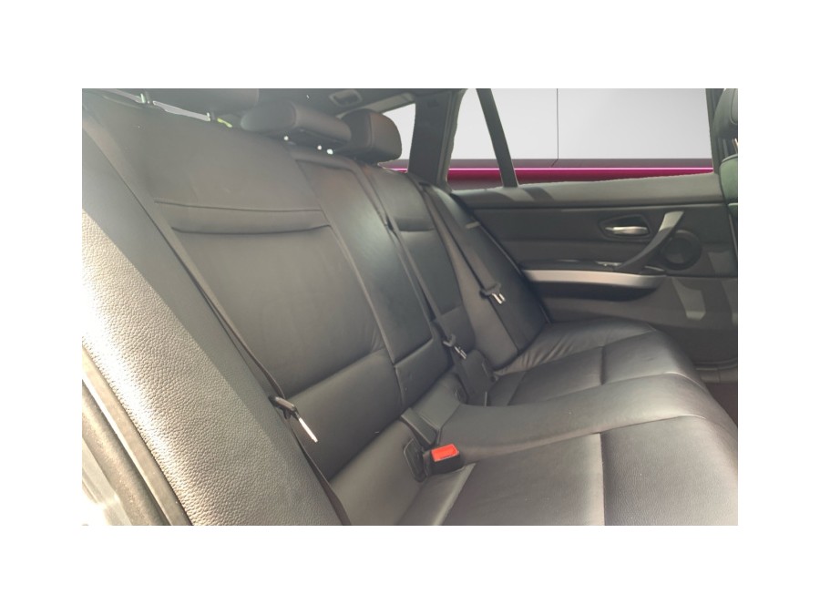 BMW d'occasion SERIE 3 335i 24V de 2011 Montreuil (93)﻿