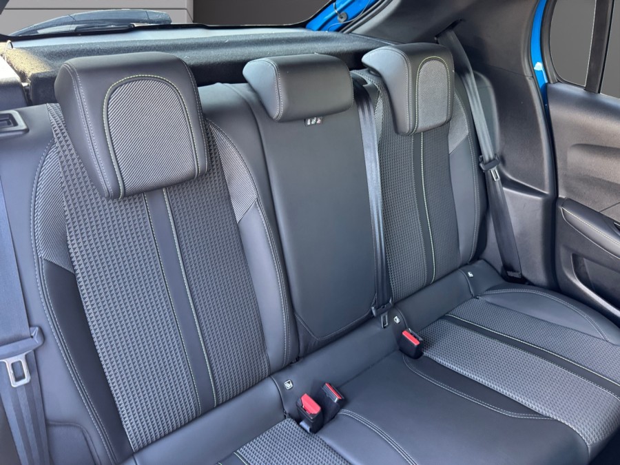 PEUGEOT d'occasion 208 II 1.5 BLUE HDI 100 GT LINE de 2019 Genevois