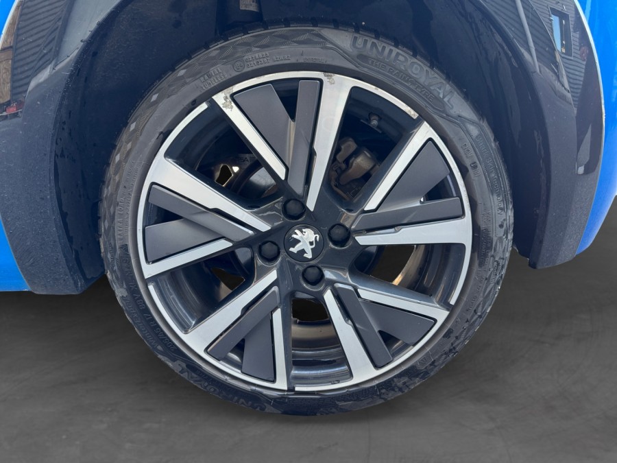 PEUGEOT d'occasion 208 II 1.5 BLUE HDI 100 GT LINE de 2019 Genevois