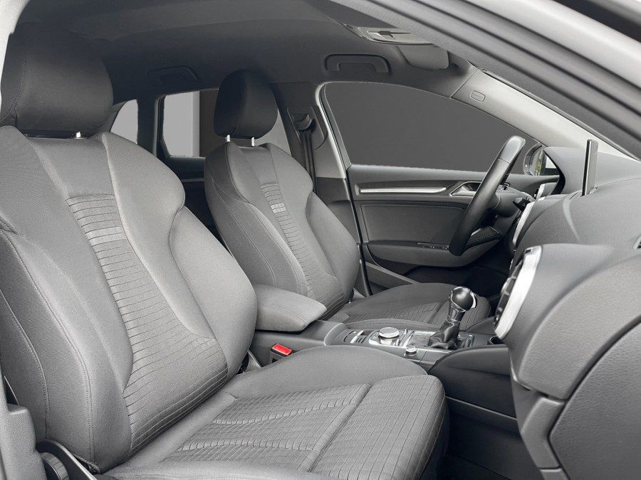 AUDI d'occasion A3 40 TFSI 190 S LINE PLUS S TRONIC de 2019 Poitiers