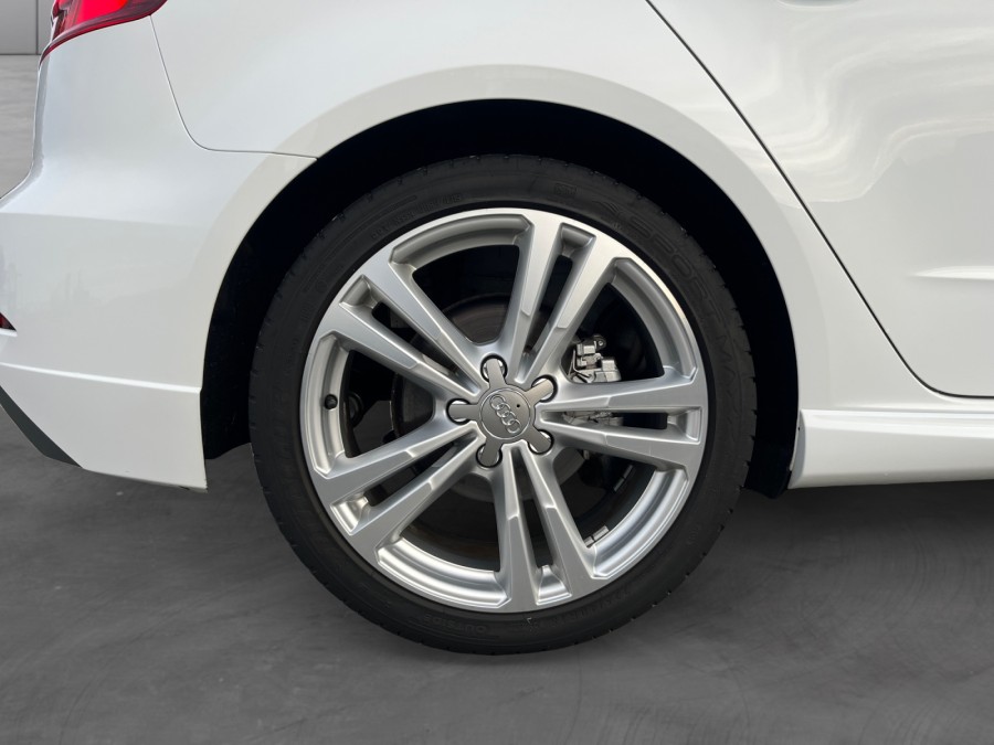 AUDI d'occasion A3 40 TFSI 190 S LINE PLUS S TRONIC de 2019 Poitiers