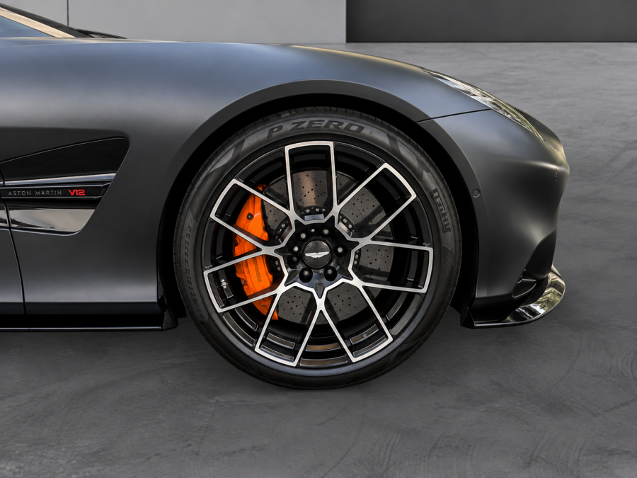 ASTON MARTIN d'occasion VANQUISH 5.2 V12 835CV de 2025 Montreuil (93)﻿