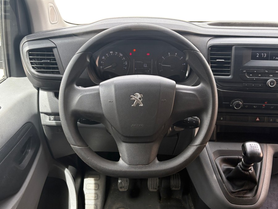 PEUGEOT d'occasion TRAVELLER AUTOBUS/AUTOCAR COMBI STANDARD 1.5 BLUE