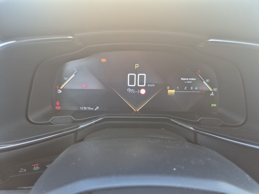 DS d'occasion DS7 CROSSBACK 2.0 BLUE HDI 180 Opera BA de 2018 Royan