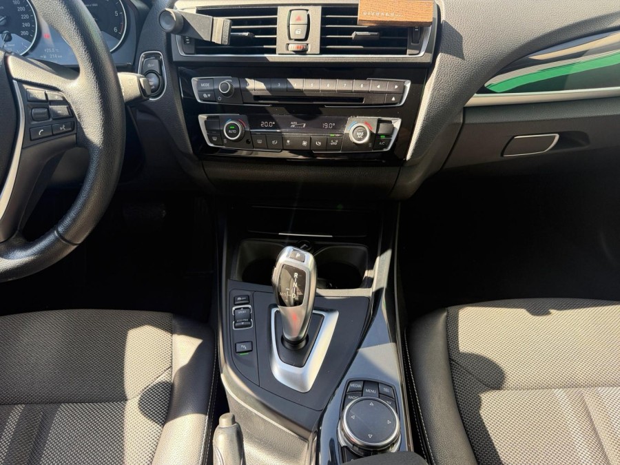 BMW d'occasion 118 2 D 150 LOUNGE AUTO de 2016 Nord Isère (38)﻿
