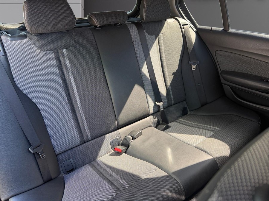 BMW d'occasion 118 2 D 150 LOUNGE AUTO de 2016 Nord Isère (38)﻿