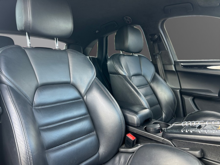 PORSCHE d'occasion MACAN 3.6 400 TURBO de 2016 Evreux (27)﻿