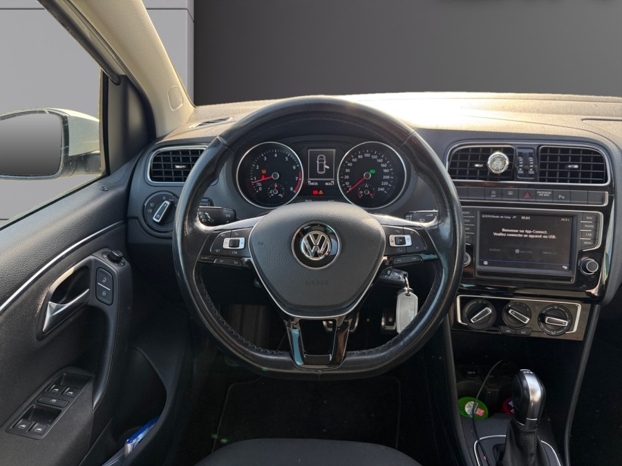 VOLKSWAGEN d'occasion POLO 1.2 TSI 90 CONFORTLINE DSG AUTO de 2017