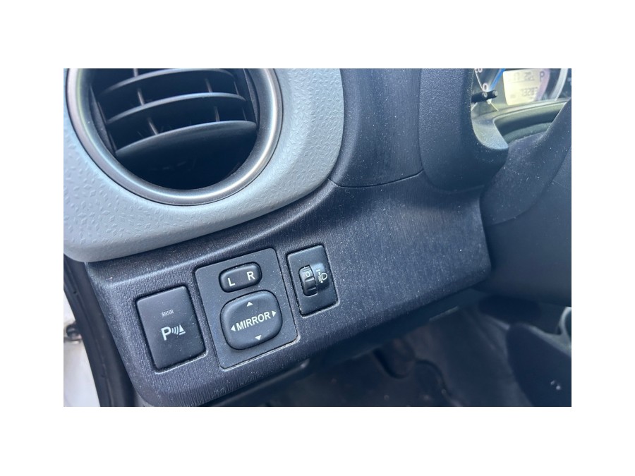 TOYOTA d'occasion YARIS 1.5 Hybrid de 2013 Champigny sur Marne (94)﻿
