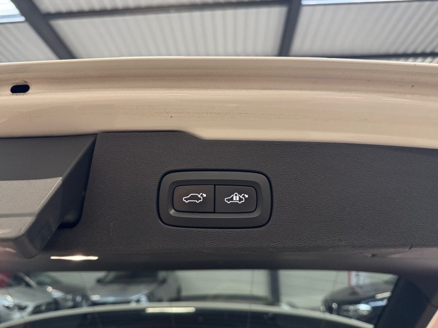 VOLVO d'occasion V60 T8 405 AWD POLESTAR ENGINEERED AUTO de 2020