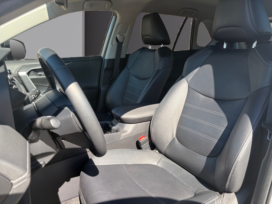 TOYOTA d'occasion RAV4 Hybride 218ch Lounge 2WD MY21 de 2021 Rennes