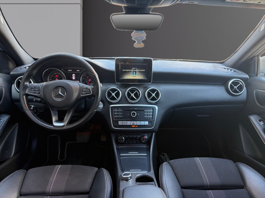 MERCEDES d'occasion A 160 WHITE ART EDITION AUTO de 2017 Genevois