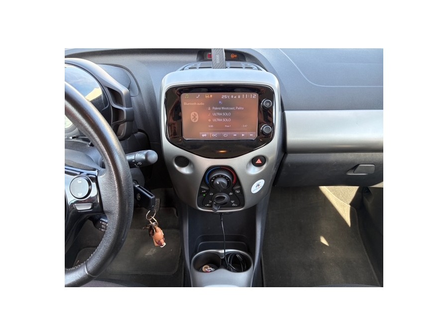 TOYOTA d'occasion AYGO II 1 VVTI X WAVE 2 de 2016 Frejus (83)﻿