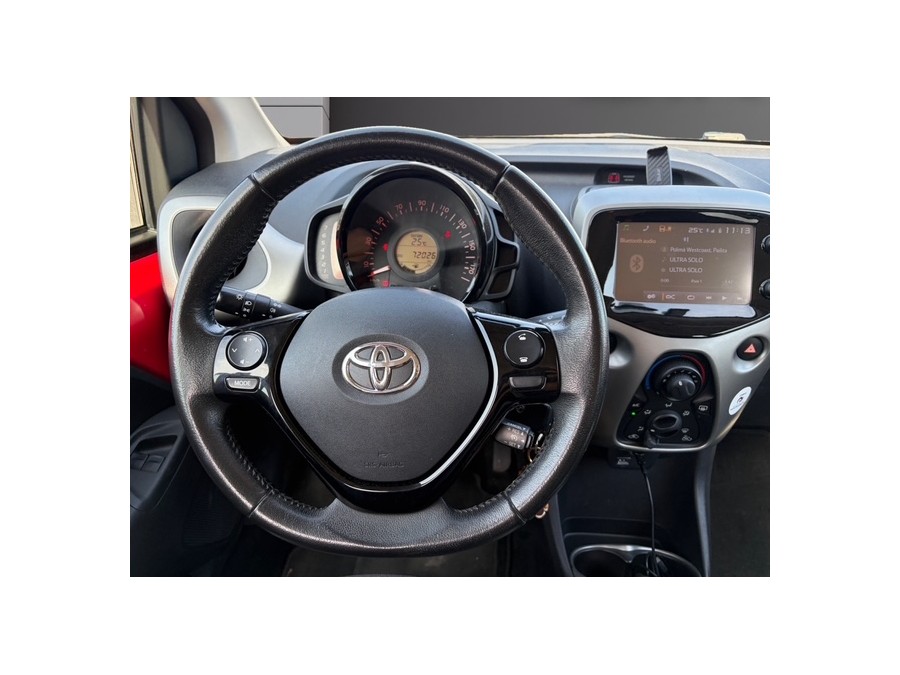 TOYOTA d'occasion AYGO II 1 VVTI X WAVE 2 de 2016 Frejus (83)﻿