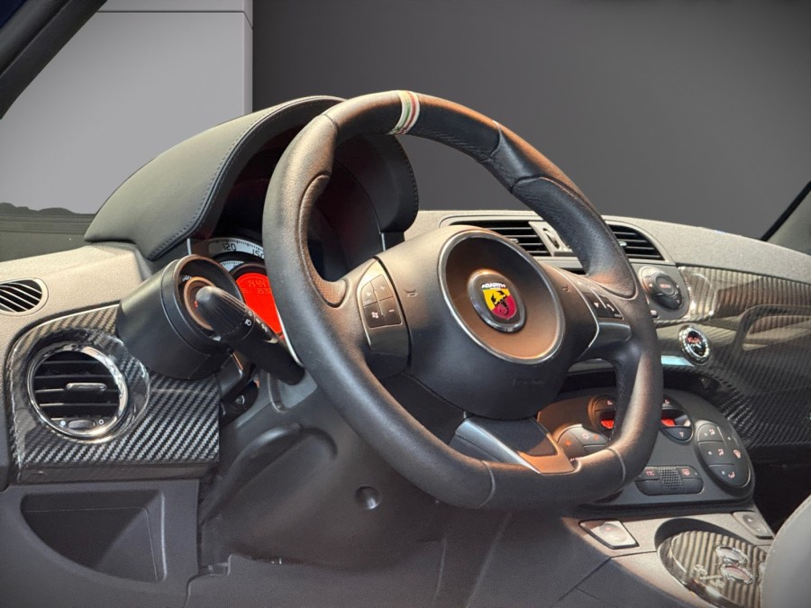 FIAT d'occasion 500 ABARTH 1.4 TURBO 180 695 TRIBUTO FERRARI de 2011