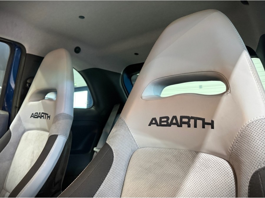 FIAT d'occasion 500 ABARTH 1.4 TURBO 180 695 TRIBUTO FERRARI de 2011