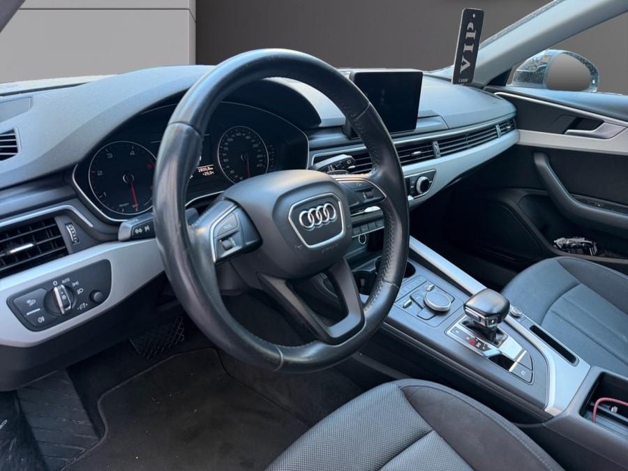AUDI d'occasion A4 AVANT 2 TDI 150 S TRONIC AUTO de 2019 Le Raincy